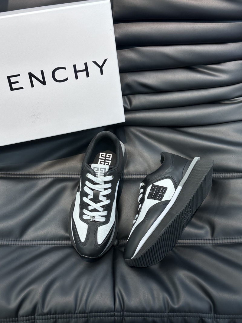 Givenchy Sneakers